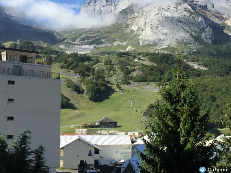 Vue sur les pistes depuis le balcon